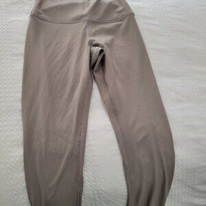 Qinuce tan leggings